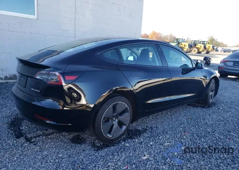 2023 Tesla Model 3 z USA, uszkodzony, nr VIN 5YJ3E1EBXPF388090